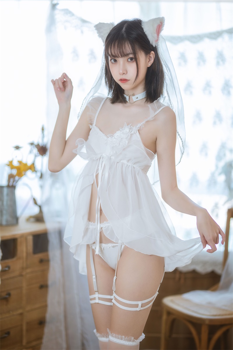 网红Coser@许岚LAN 少女白色裙 [41P/627MB] 网红写真-第4张