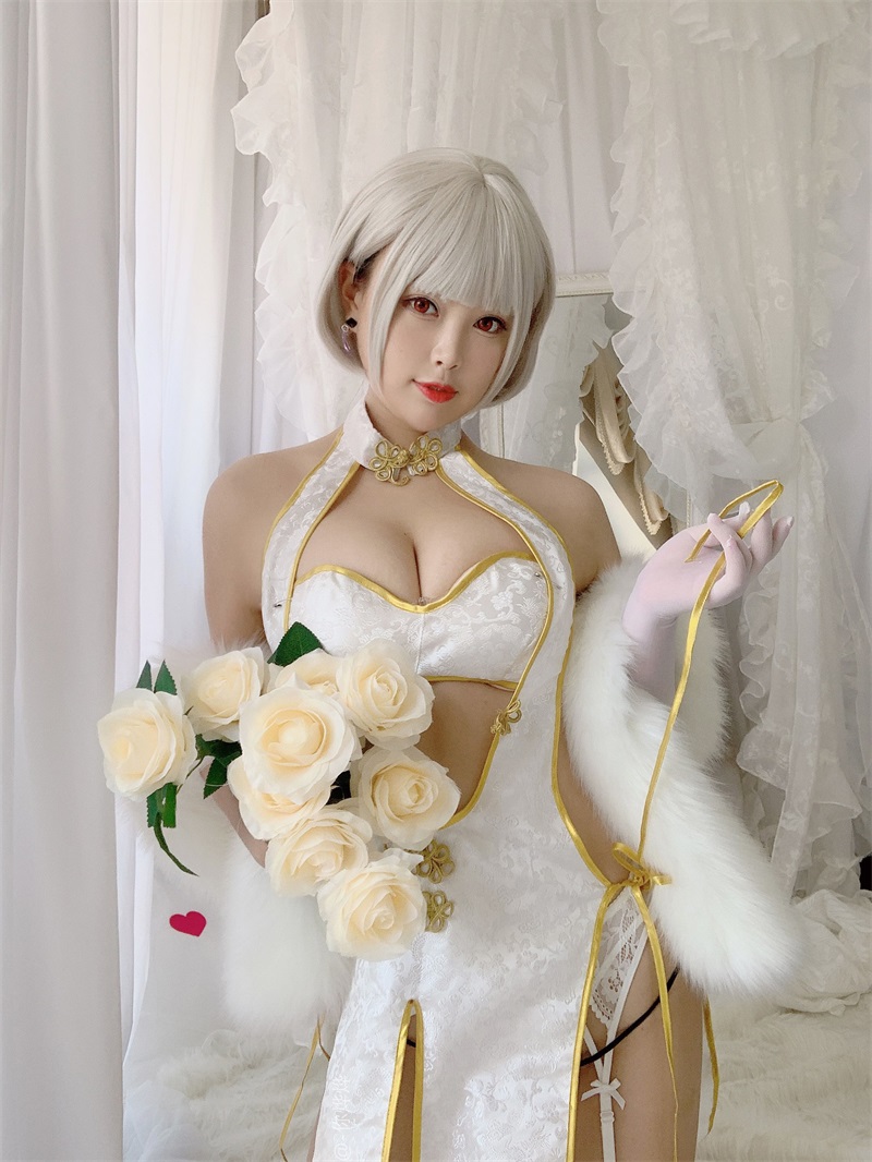 网红Coser@-白烨- 白旗袍 [40P/6V/138MB] 网红写真-第3张