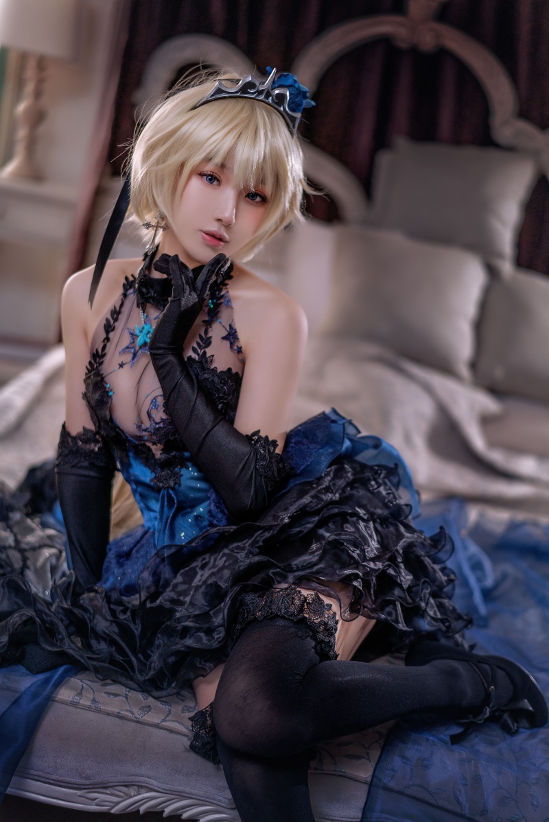 网红Coser@阿包也是兔娘 贞德婚纱 [26P/699MB] 网红写真-第3张