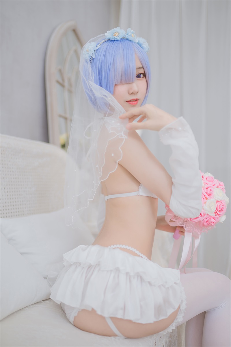 网紅Coser@木绵绵OwO 蕾姆婚纱 [30P/210MB] 网红写真-第2张