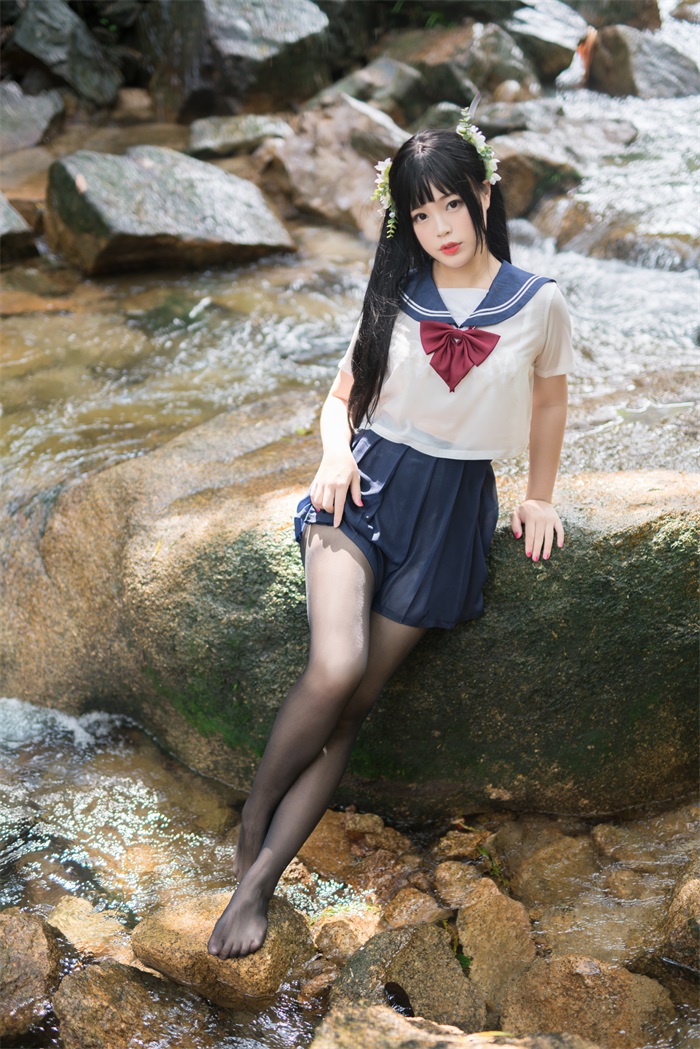 网红Coser@-白烨- 湿身JK [98P/2V/355MB] 网红写真-第1张