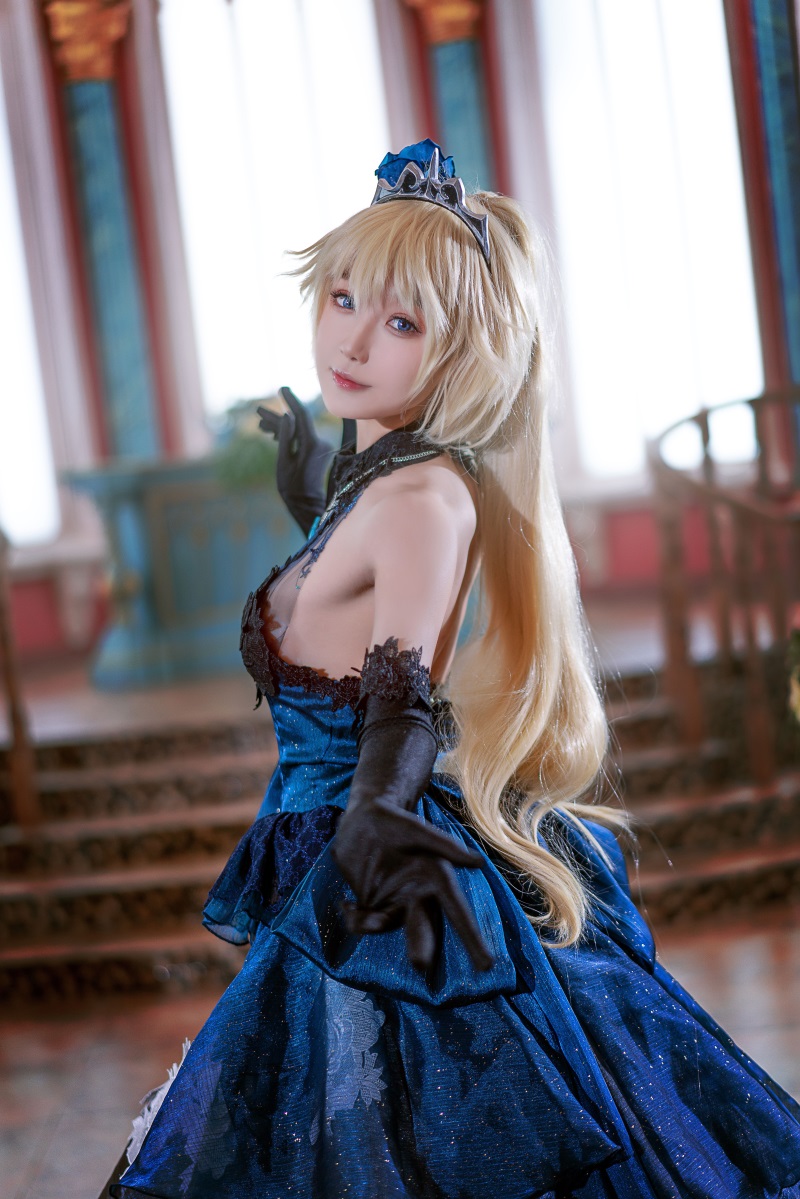 网红Coser@阿包也是兔娘 贞德婚纱 [26P/699MB] 网红写真-第1张