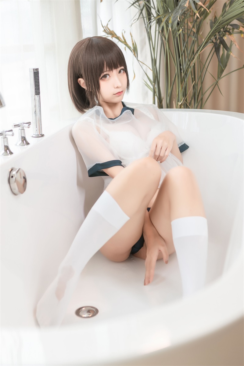 网红Coser@蠢沫沫 透明体操服 [40P/260MB] 网红写真-第1张