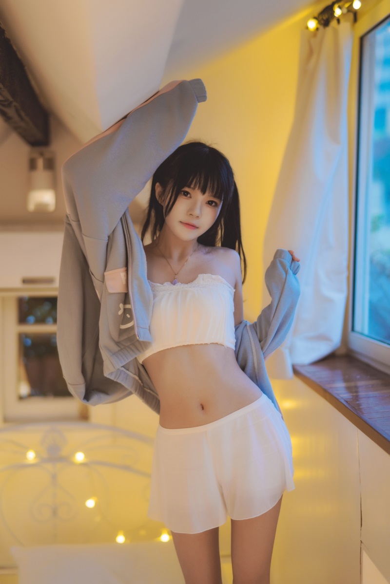 网红Coser@桜桃喵 碎星 [19P/324MB] 网红写真-第2张