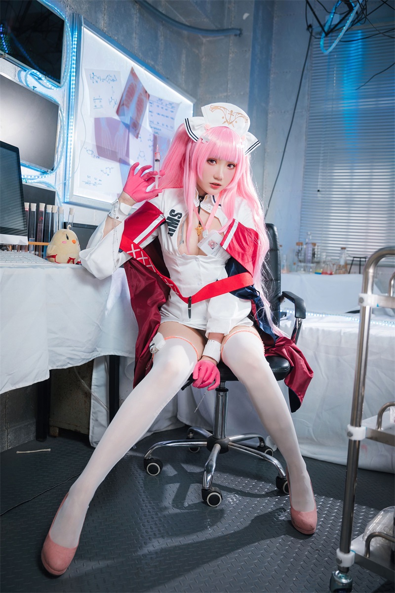 网红Coser@瓜希酱 英仙座护士 [20P/109MB] 网红写真-第1张