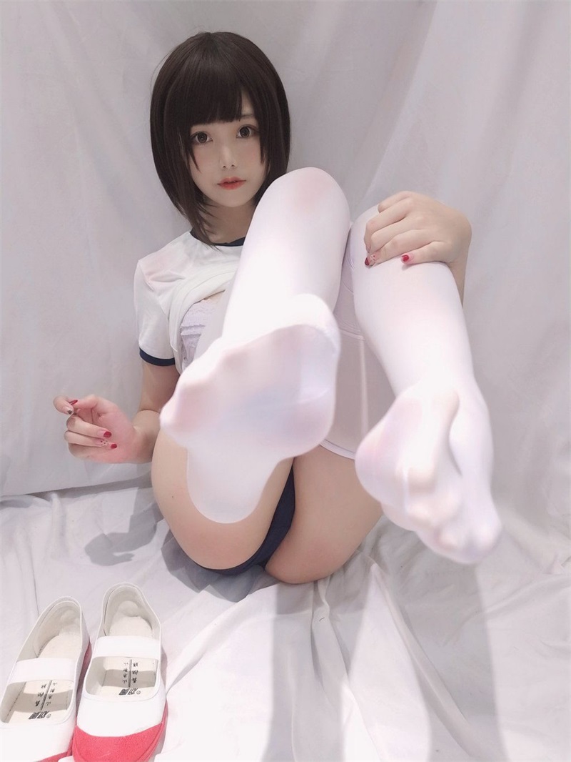 网红Coser@蜜汁猫裘 JK体操服 [31P/80MB] 网红写真-第3张