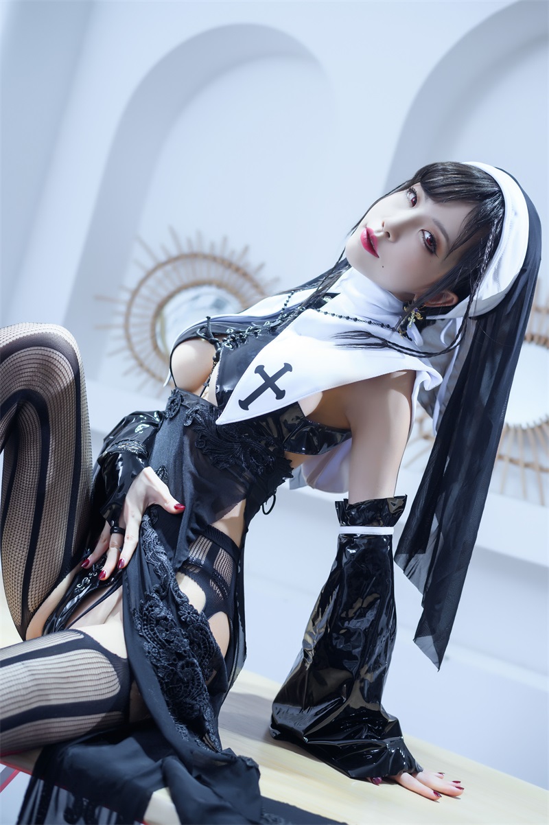 网红Coser@水淼aqua 修女 [42P/162MB] 网红写真-第3张