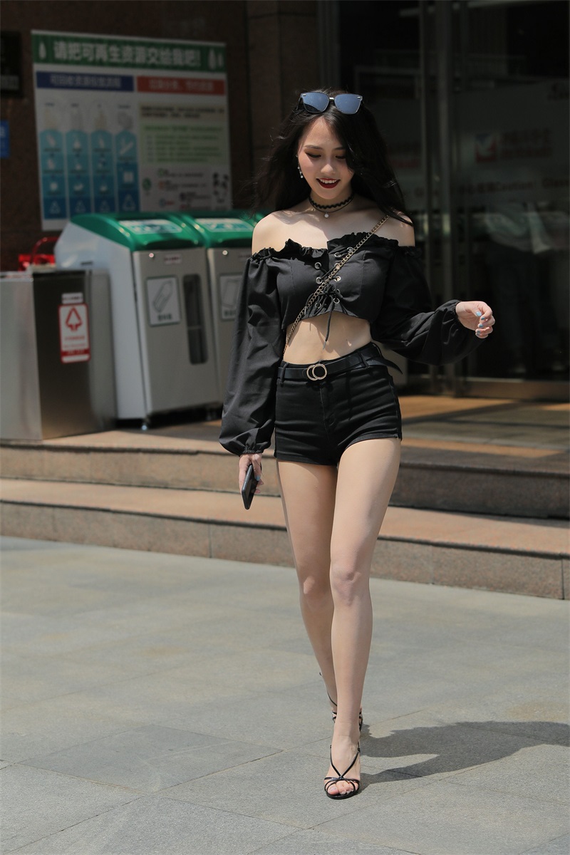 精选街拍 NO.584 黑色热裤美腿小姐姐3 [72P/62MB] 其它写真-第2张