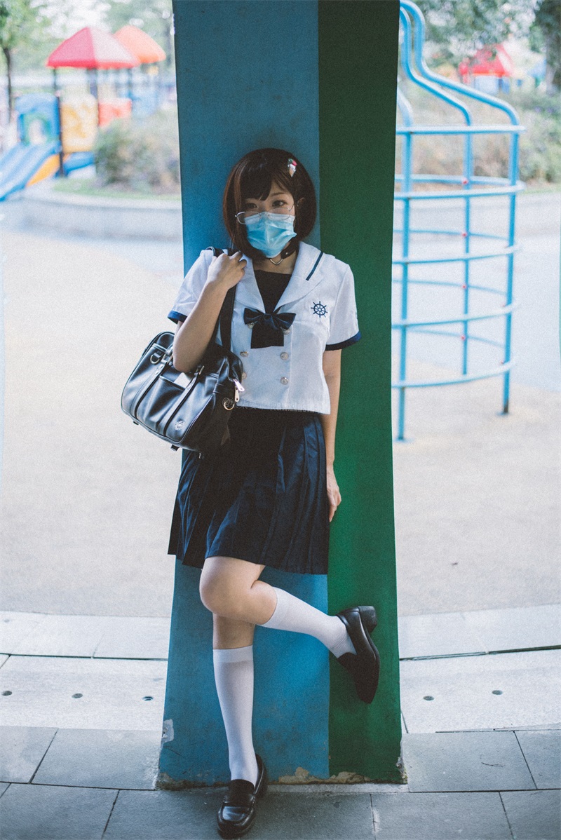 网红Coser@柒柒要乖哦 乐圆JK [37P/400MB] 网红写真-第2张