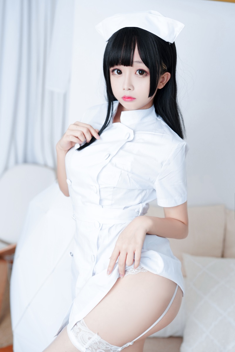 网红Coser@日奈娇 纯白护士 [96P/1.13G] 网红写真-第1张