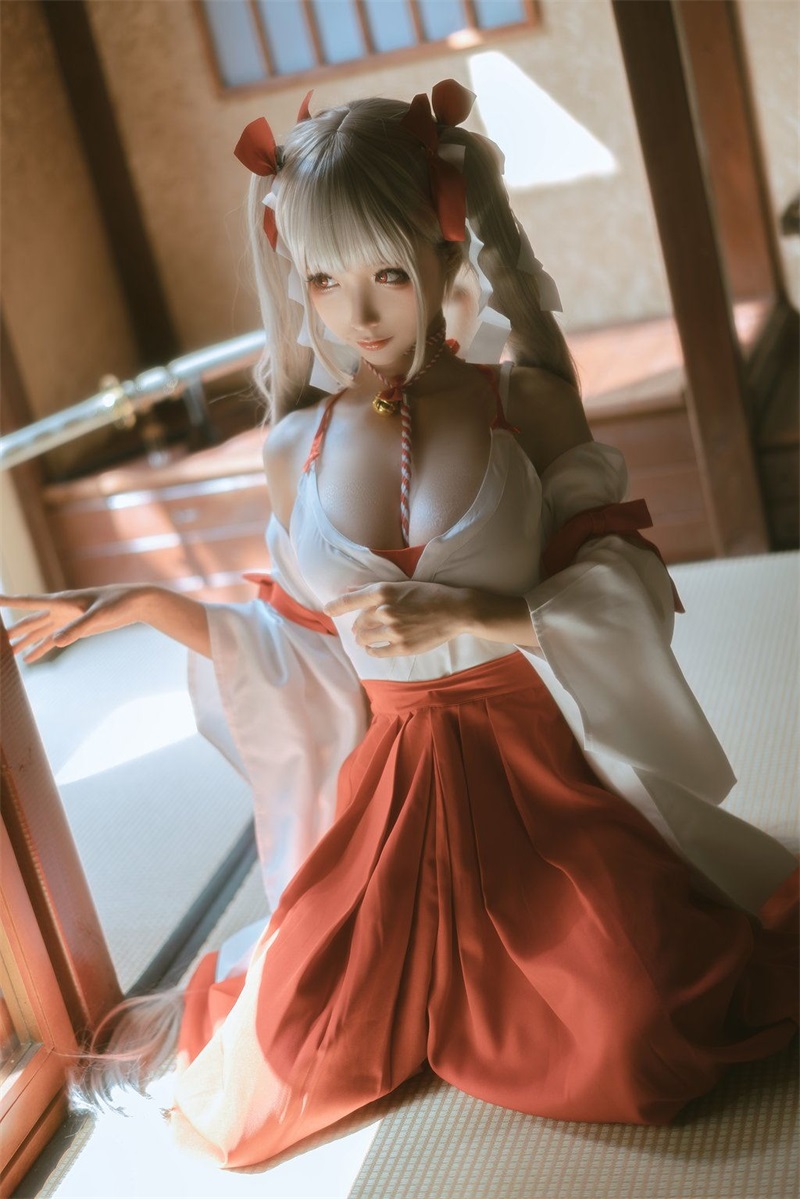 网红Coser@蠢沫沫 可畏 巫女 [55P/787MB] 网红写真-第1张