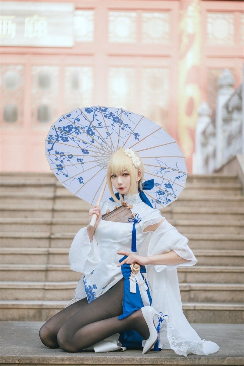 网红Coser@封疆疆v Saber旗袍 [34P/367MB] 网红写真-第3张