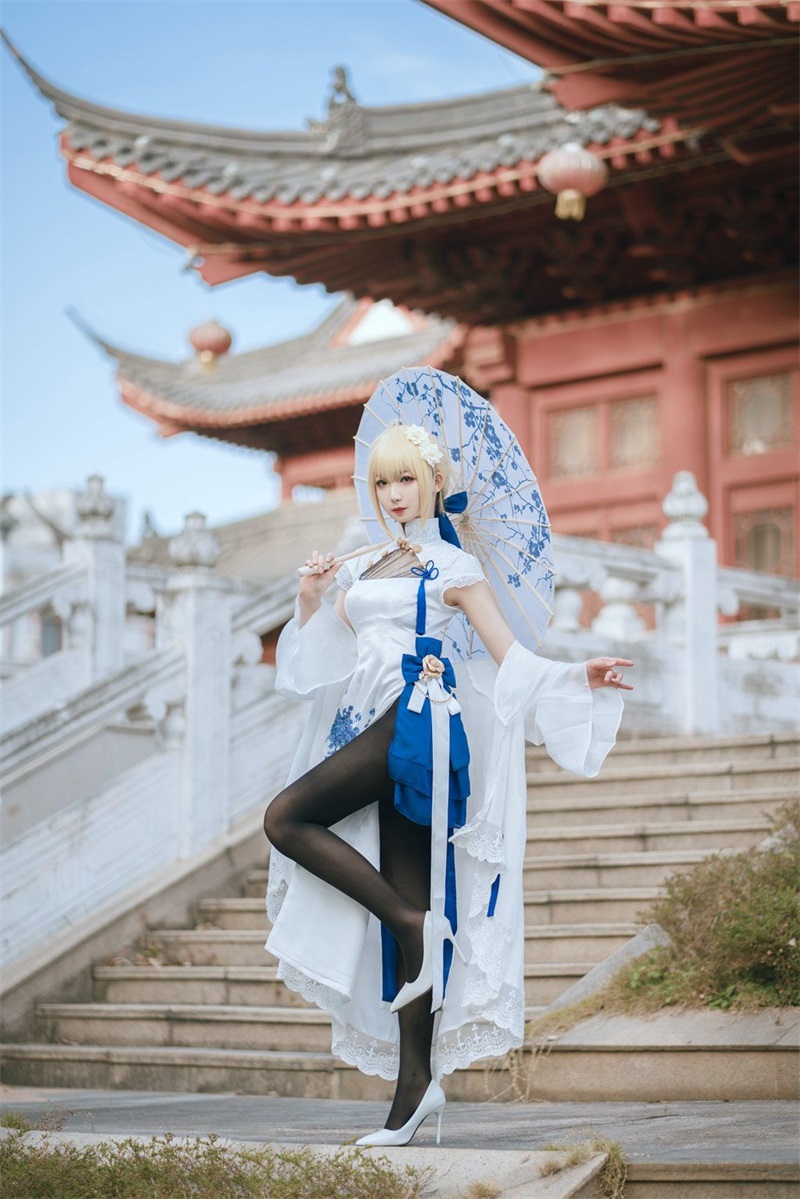 网红Coser@封疆疆v Saber旗袍 [34P/367MB] 网红写真-第2张