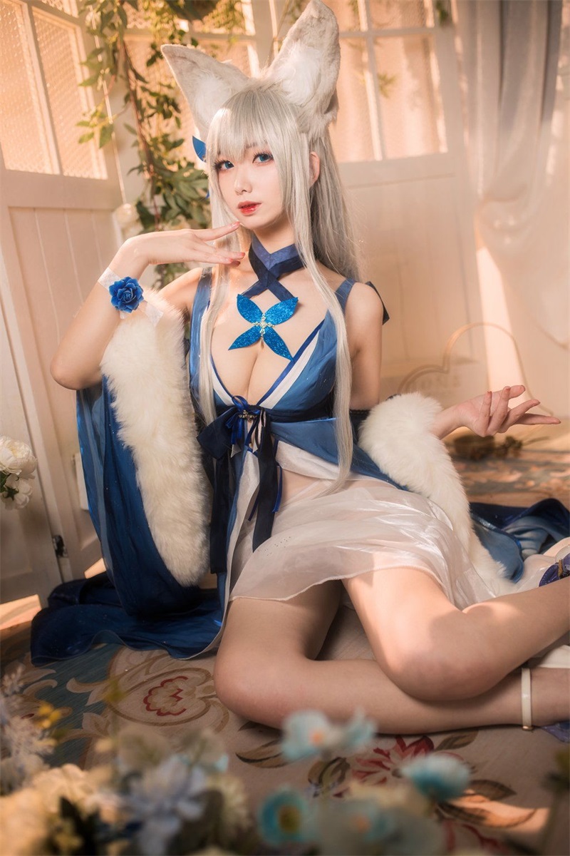 网红Coser@封疆疆v 信浓礼服 [38P/497MB] 网红写真-第2张