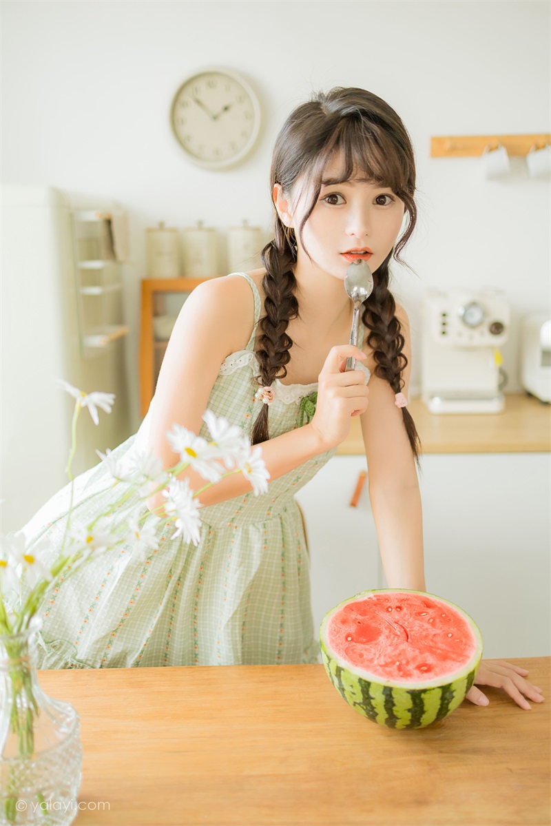 [YALAYI雅拉伊] 2022.08.01 No.956 夏日甜瓜 小亭 [41P/377MB] YALAYI雅拉伊-第3张