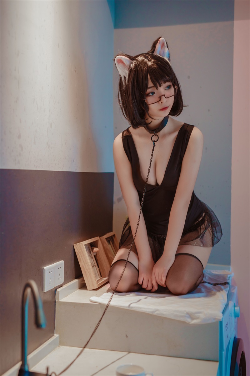 网红Coser@yuuhui玉汇 猫猫头黑裙子 [10P/110MB] 网红写真-第1张