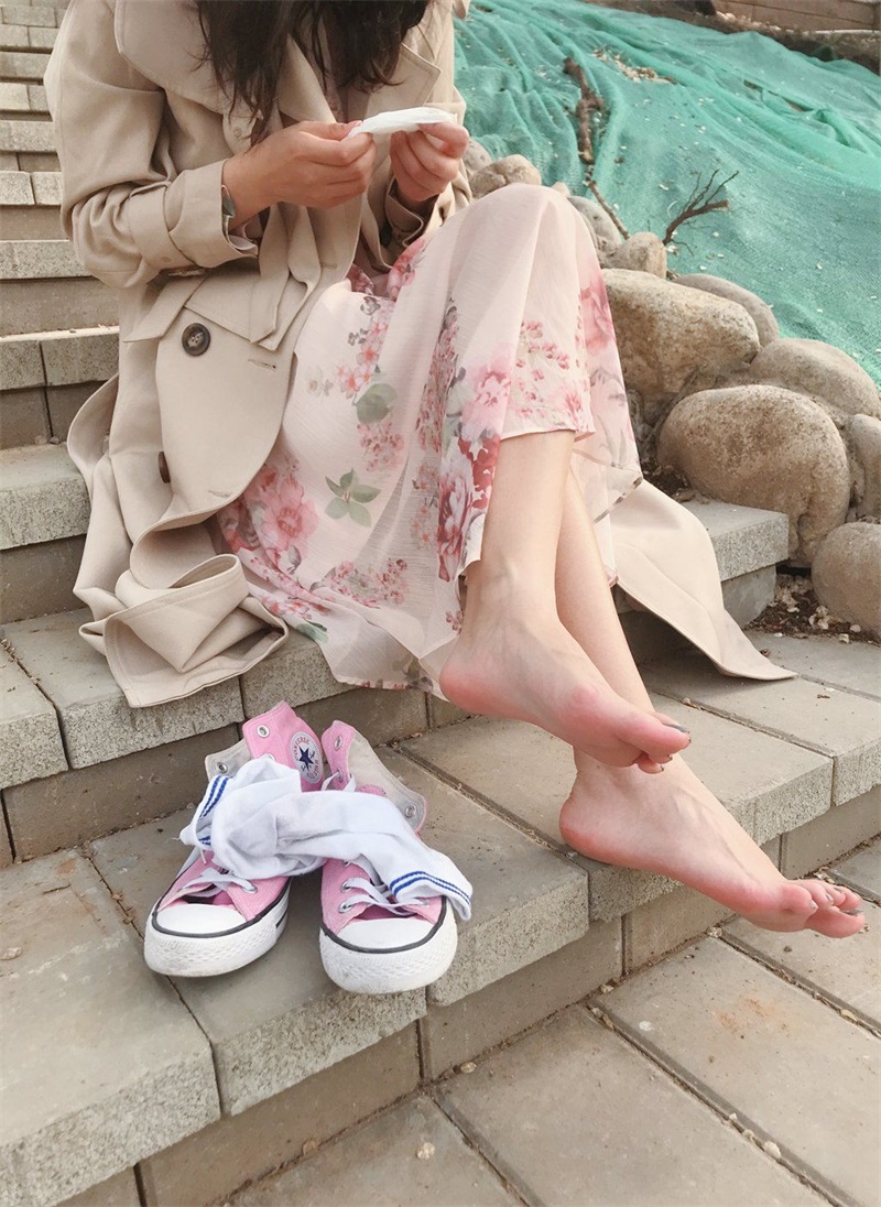网红Coser@安乔乔儿(Nia乔乔) 仙女肉脚底 [108P/432MB] 网红写真-第4张