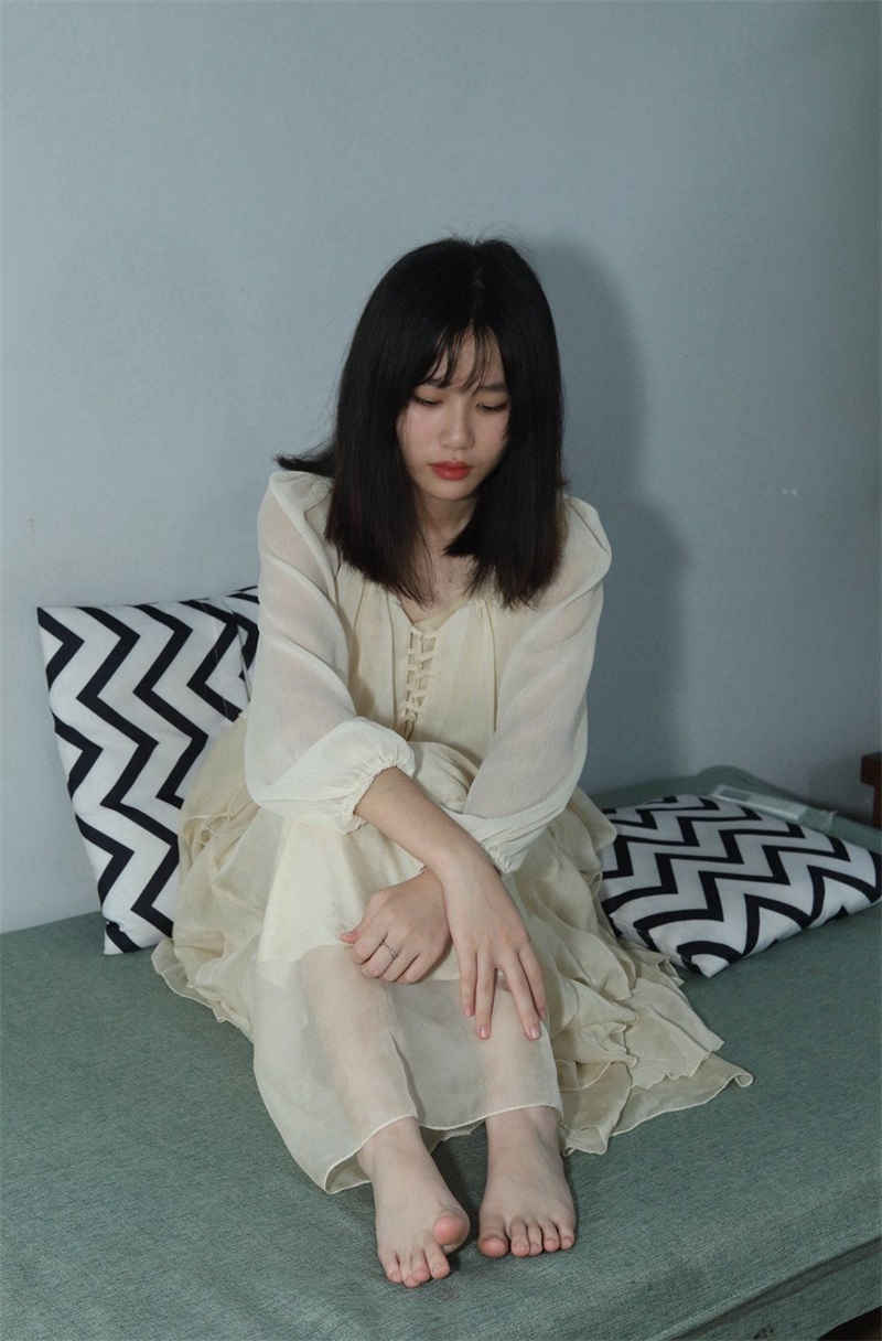 [Pary学生模拍] No.041 彩欣穿上可爱裙子展示美jiao [123P/249MB] 其它写真-第1张