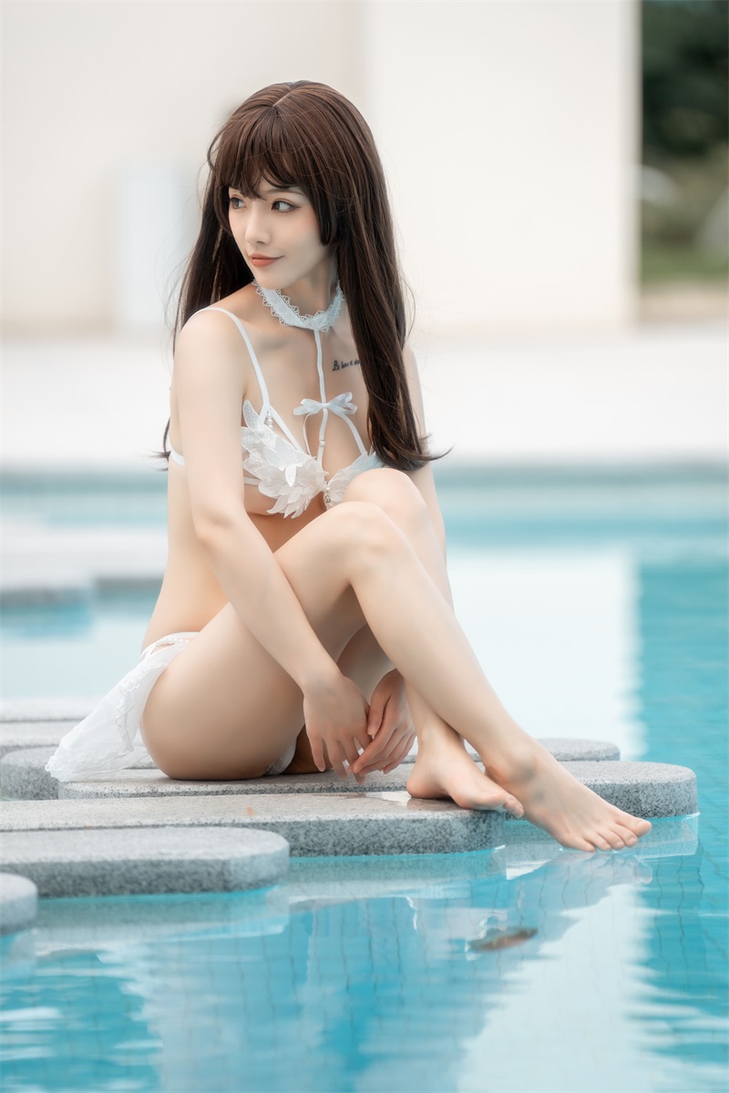 人气Coser@桃良阿宅 天使内依 [42P/306MB] 网红写真-第1张