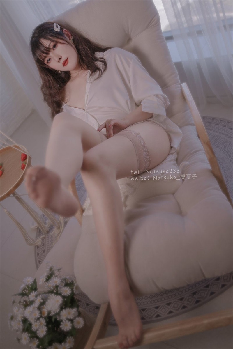 动漫博主@Natsuko_夏夏子 男友衬衫 [35P/300MB] 网红写真-第2张
