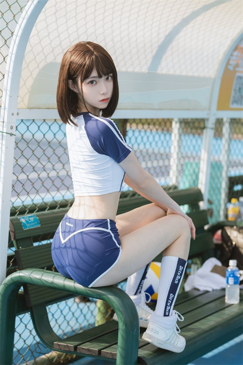 网红Coser@许岚LAN 夏日运动服 [40P/463MB] 网红写真-第4张