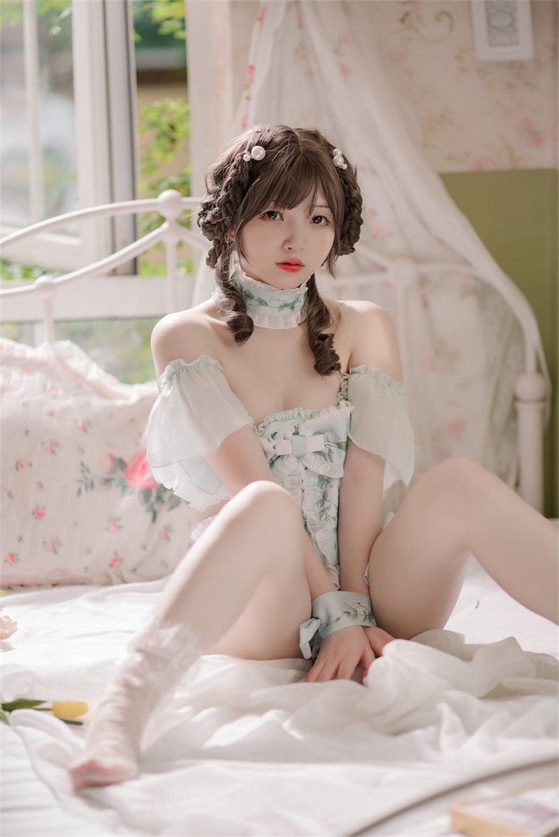 网红Coser@花铃 豌豆公主仆 [81P/590MB] 网红写真-第1张