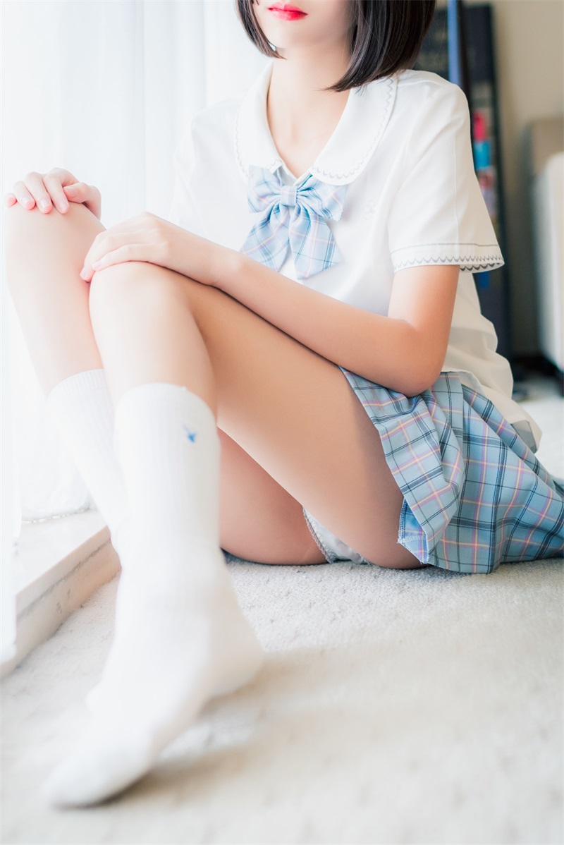 网紅Coser@清纯妹字西瓜 – 白袜私房[45P/333MB] 网红写真-第1张