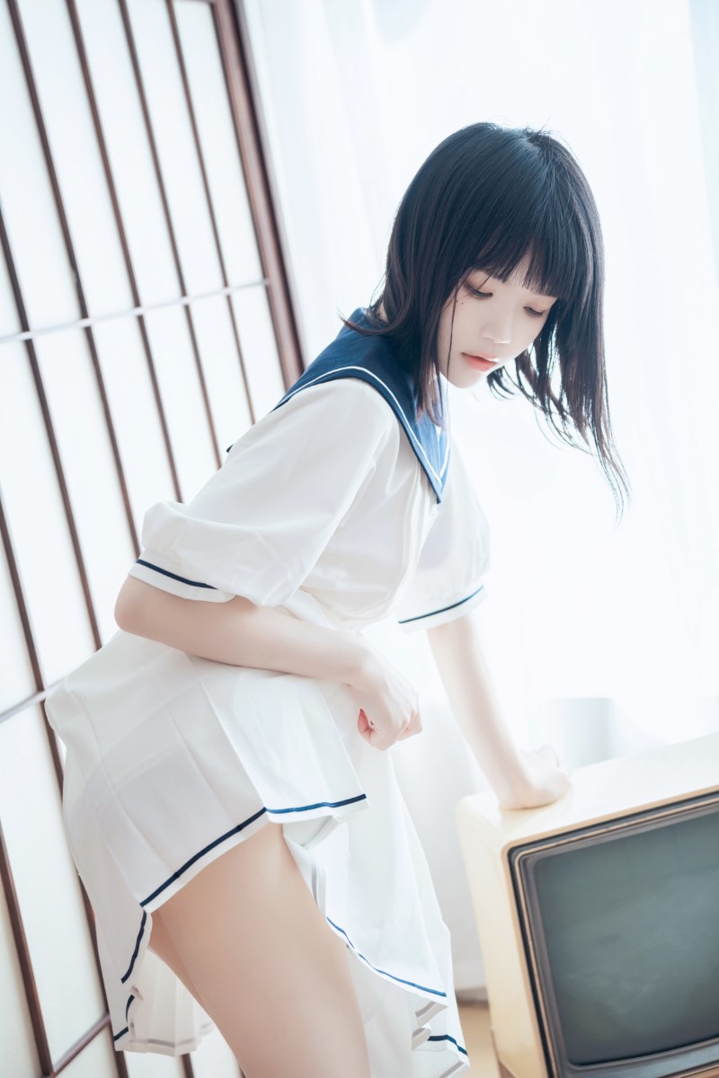 人气Coser@桜桃喵 盛夏制服 [39P/510MB] 网红写真-第1张