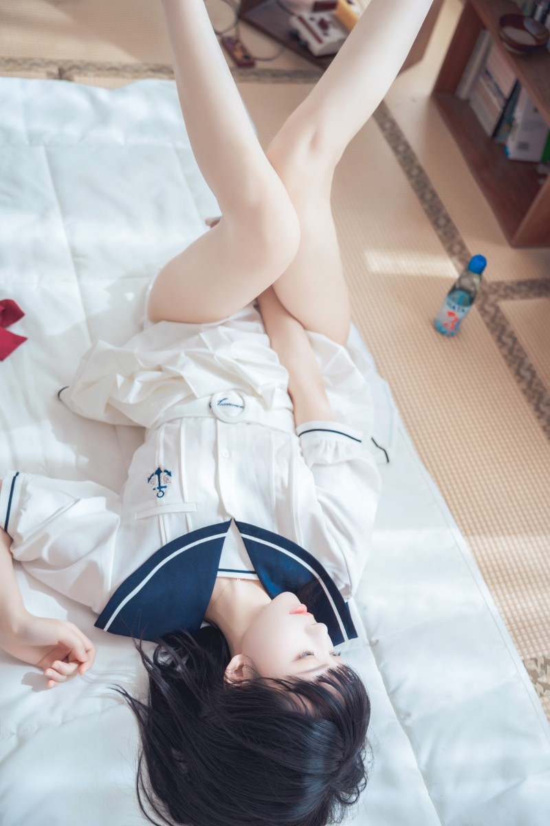 人气Coser@桜桃喵 盛夏制服 [39P/510MB] 网红写真-第3张