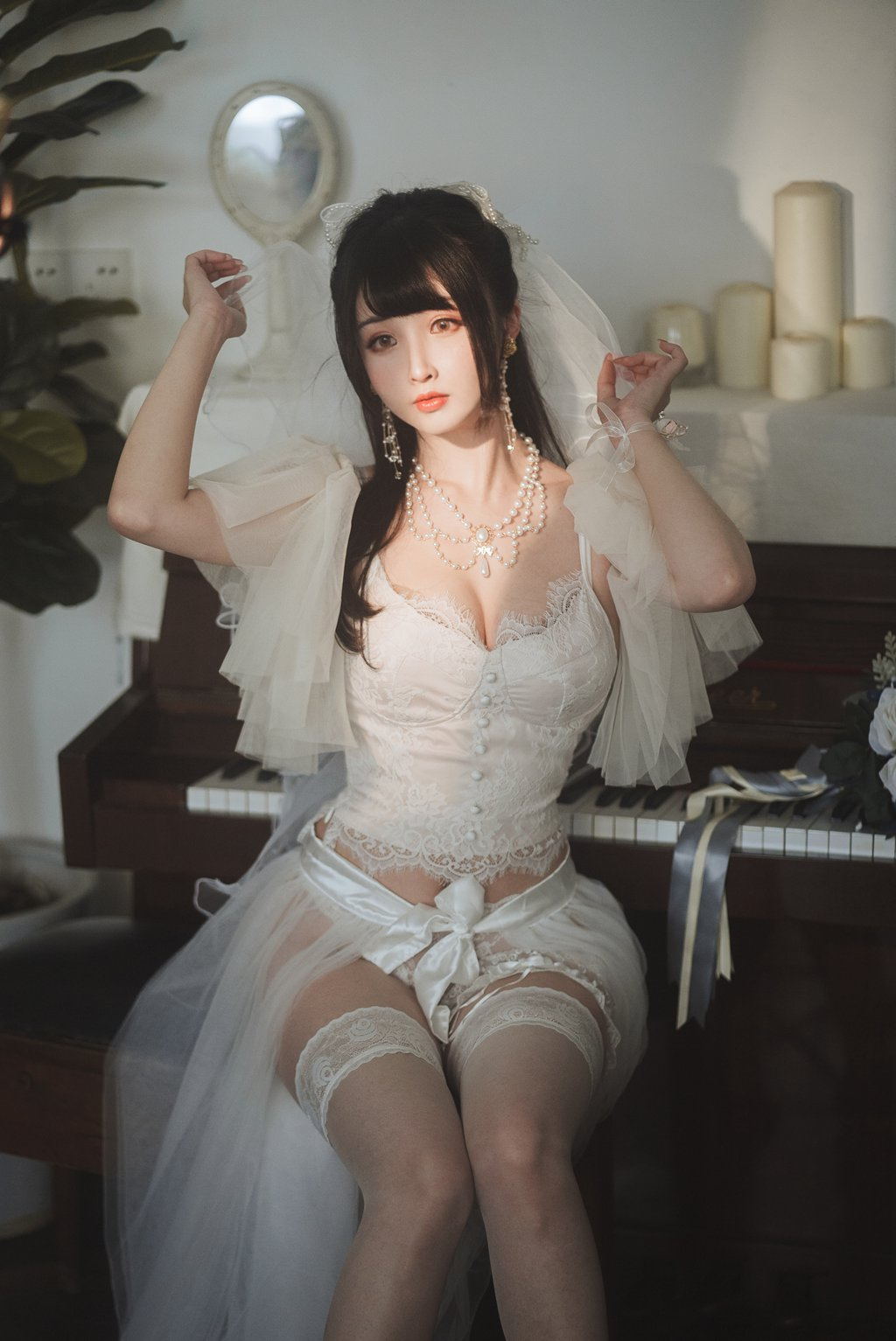 知名动漫Coser@rioko凉凉子  透明婚纱 [39P/204MB] 网红写真-第3张