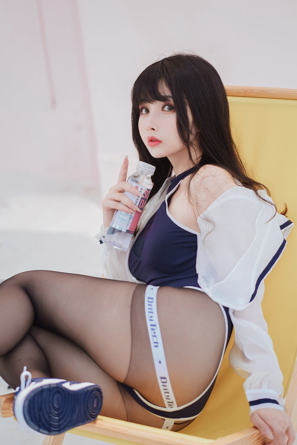 知名动漫Coser@rioko凉凉子 天台竞泳  [20P/247MB] 网红写真-第1张