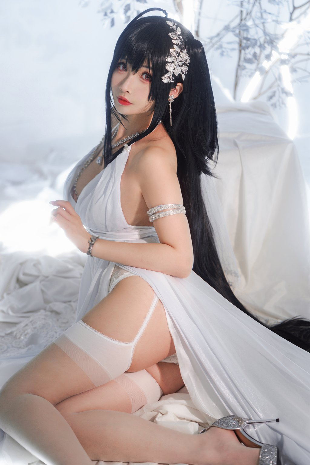 知名动漫Coser@rioko凉凉子 大凤花嫁 [38P/340MB] 网红写真-第3张