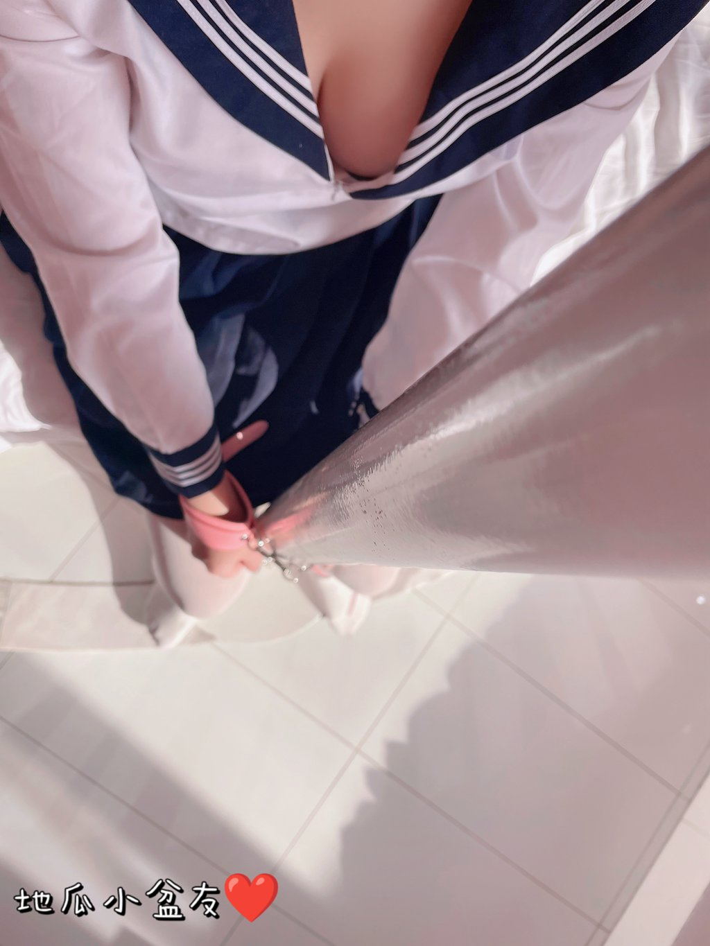 网紅Coser@地瓜小朋友 036-白丝捆绑[17P/85MB] 网红写真-第3张