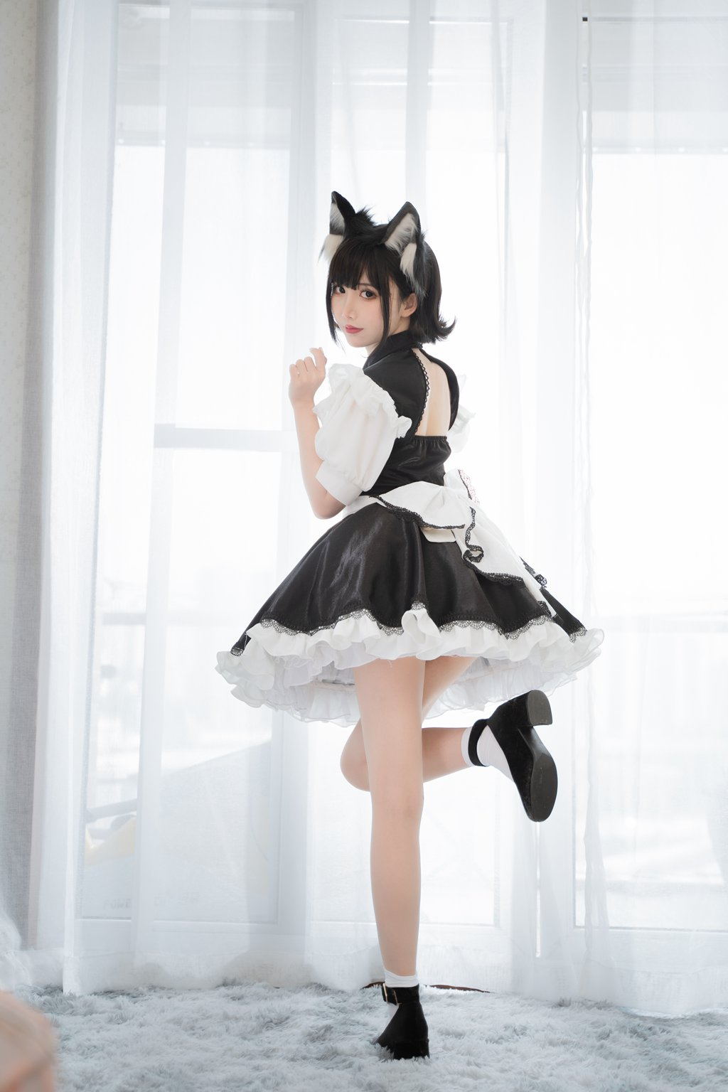 人气动漫Coser@面饼仙儿 开胸女仆 [17P/115MB] 网红写真-第4张