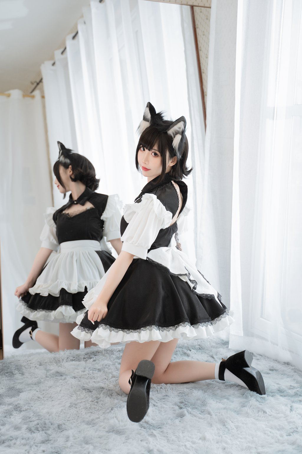 人气动漫Coser@面饼仙儿 开胸女仆 [17P/115MB] 网红写真-第3张