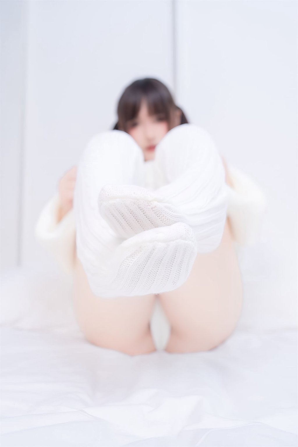 网紅Coser@神楽板真冬 – 斩男毛衣[76P/1.40GB] 网红写真-第3张