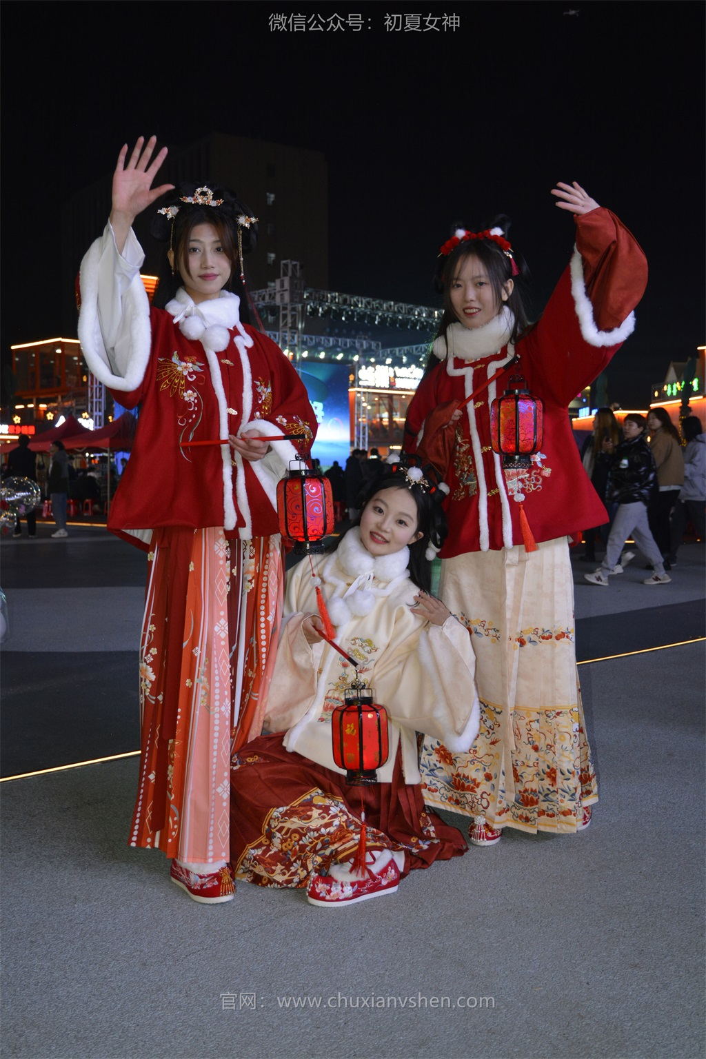 [初夏女神] NO.152~《新年快乐》2023已经过去了，2024大家都事事顺心！大家新年快乐~ [110P/1V/5.38G] 网红写真-第3张