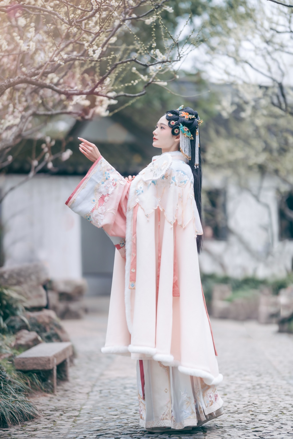 人气Coser@兔子Zzz不吃胡萝卜 春来 · 二月梅 [22P/146MB] 网红写真-第3张