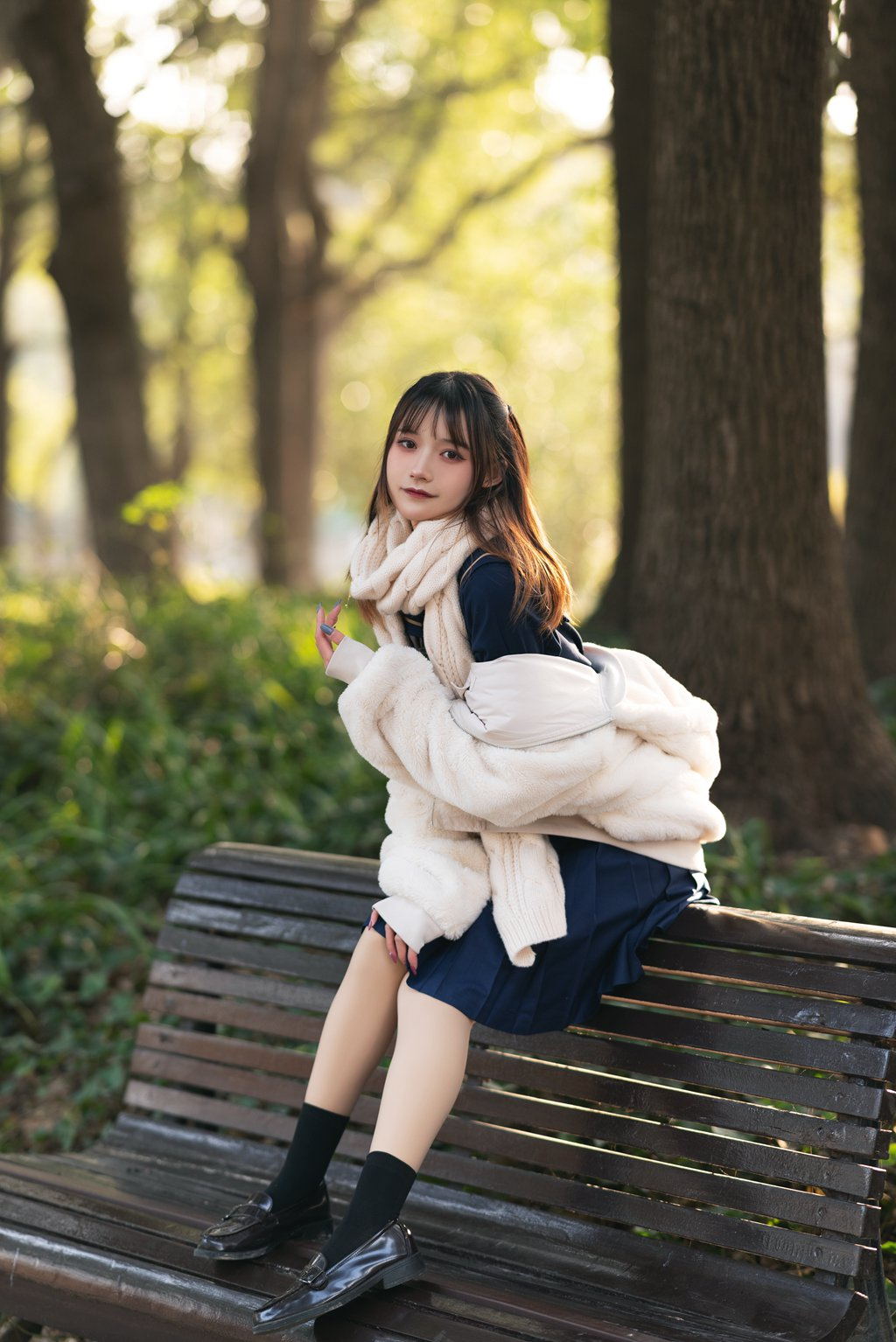 人气Coser@兔子Zzz不吃胡萝卜 初冬[34P/374MB] 网红写真-第4张