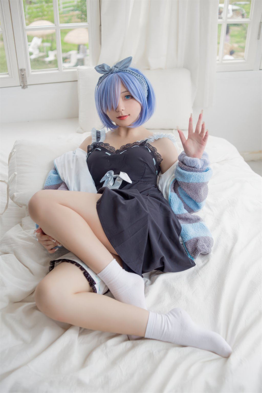 动漫博主@花铃 蕾姆居家服 [30P/203MB] 网红写真-第1张