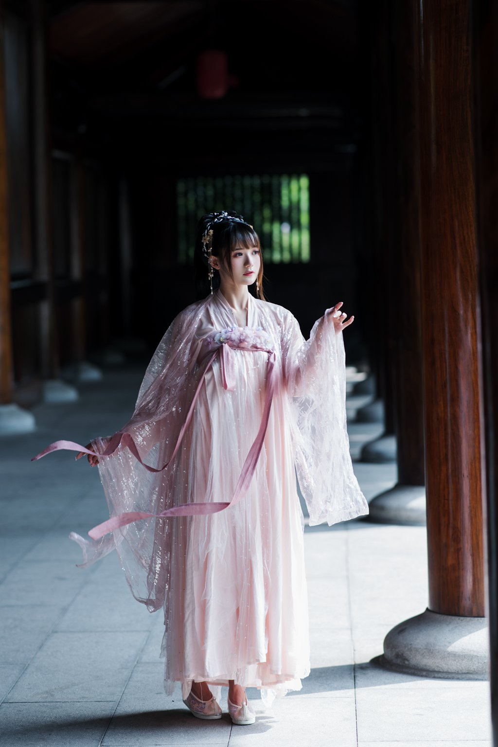 人气Coser@兔子Zzz不吃胡萝卜 佛缘[23P/220MB] 网红写真-第1张