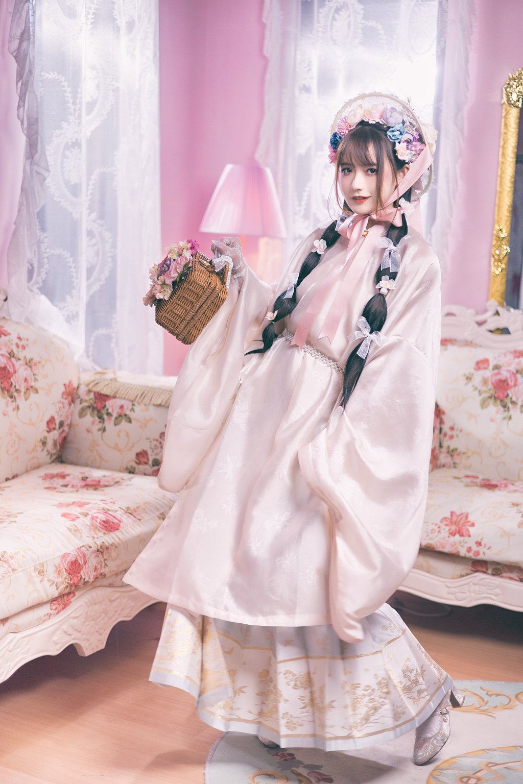 人气Coser@兔子Zzz不吃胡萝卜 明公主的茶会[21P/406MB] 网红写真-第3张