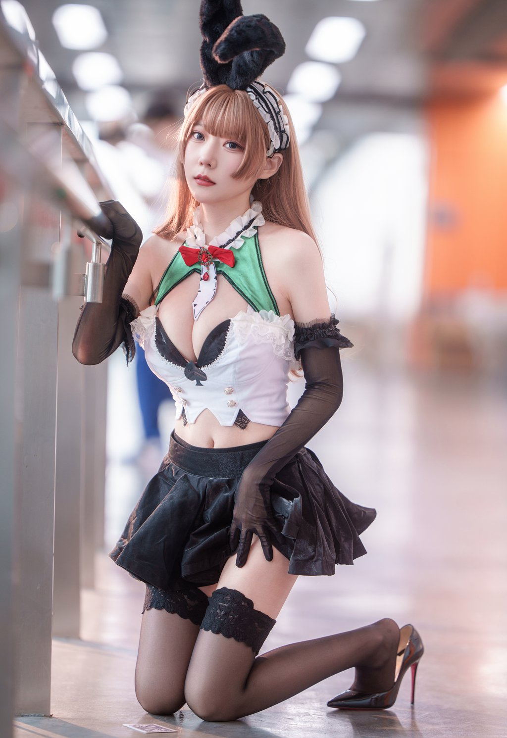 动漫博主@香草喵露露 碧蓝航线 莫妮卡 [18P/142MB] 网红写真-第2张