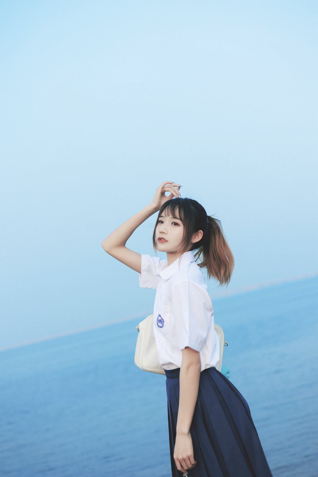人气Coser@兔子Zzz不吃胡萝卜 海风的声[38P/295MB] 网红写真-第1张