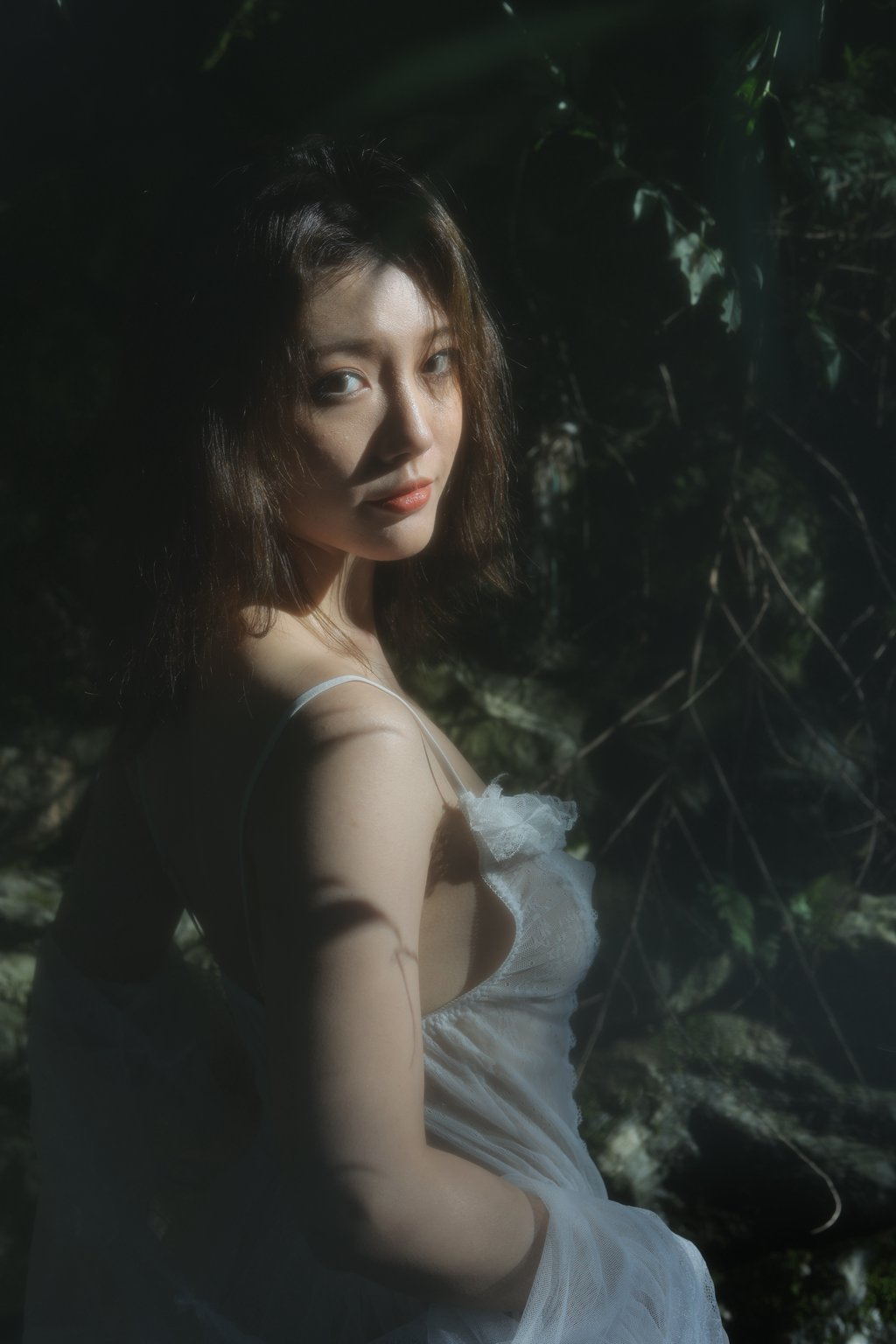 人气Coser@桃良阿宅 屿间 [28P/61MB]] 网红写真-第1张