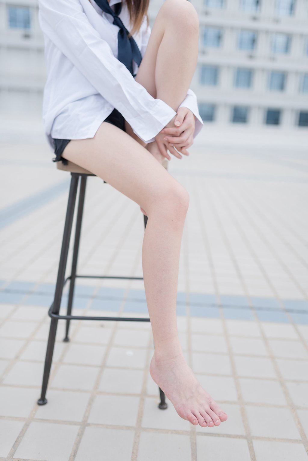 网红Coser@祖木子 裸脚白衬衫 · 足控福利[46P/29MB] 网红写真-第4张