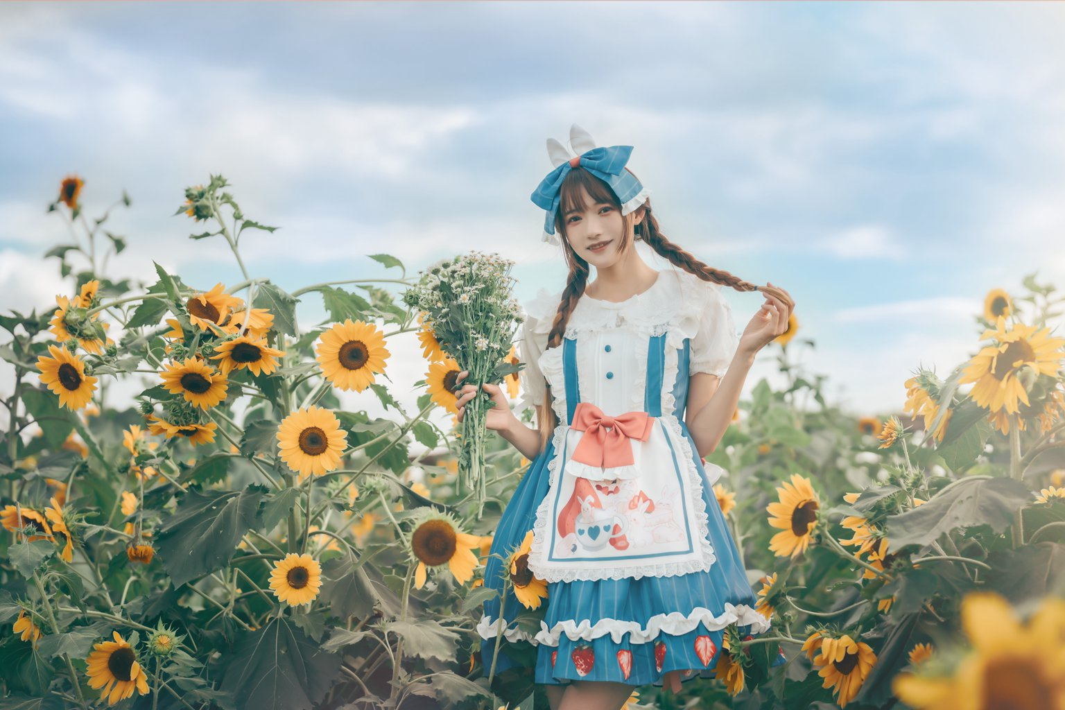 人气Coser@兔子Zzz不吃胡萝卜 甜甜向日葵女孩[13P/311MB] 网红写真-第4张
