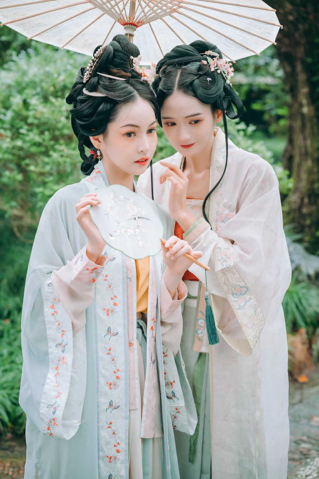 人气Coser@兔子Zzz不吃胡萝卜 &黄舒绮_suki 游园惊梦[32P/140MB] 网红写真-第4张