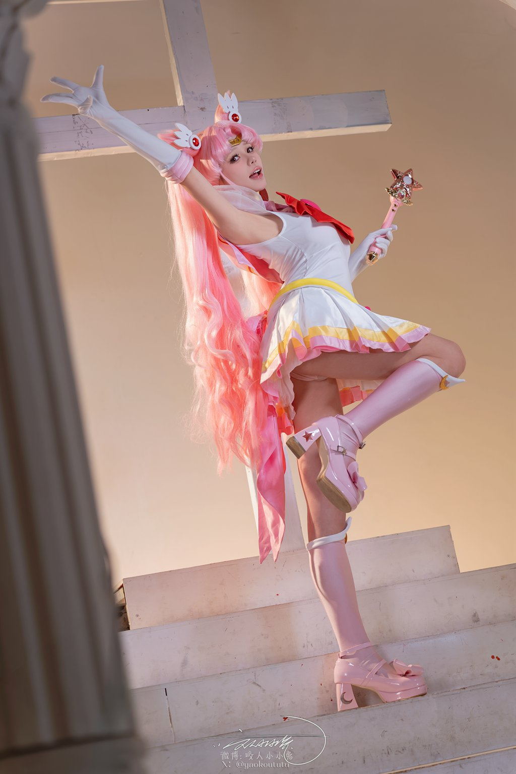 网紅博主@咬一口兔娘(黏黏团子兔) 小小兔大危机 [73P/1V/1.49GB] 网红写真-第4张