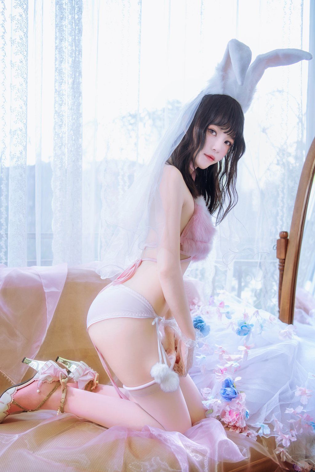 人气Coser@桜桃喵 花嫁兔 [54P/2V/977MB] 网红写真-第4张